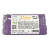 Pasta di zucchero viola